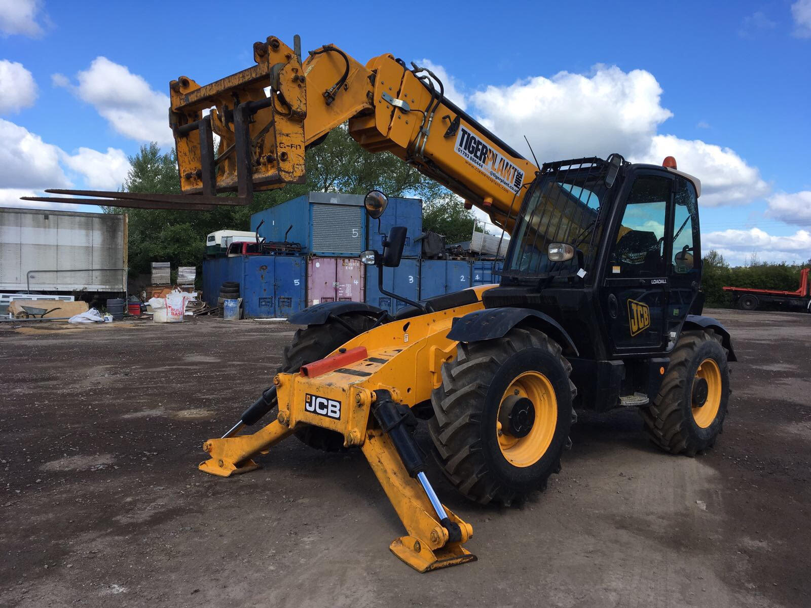 Everything you need to know about telehandler hire